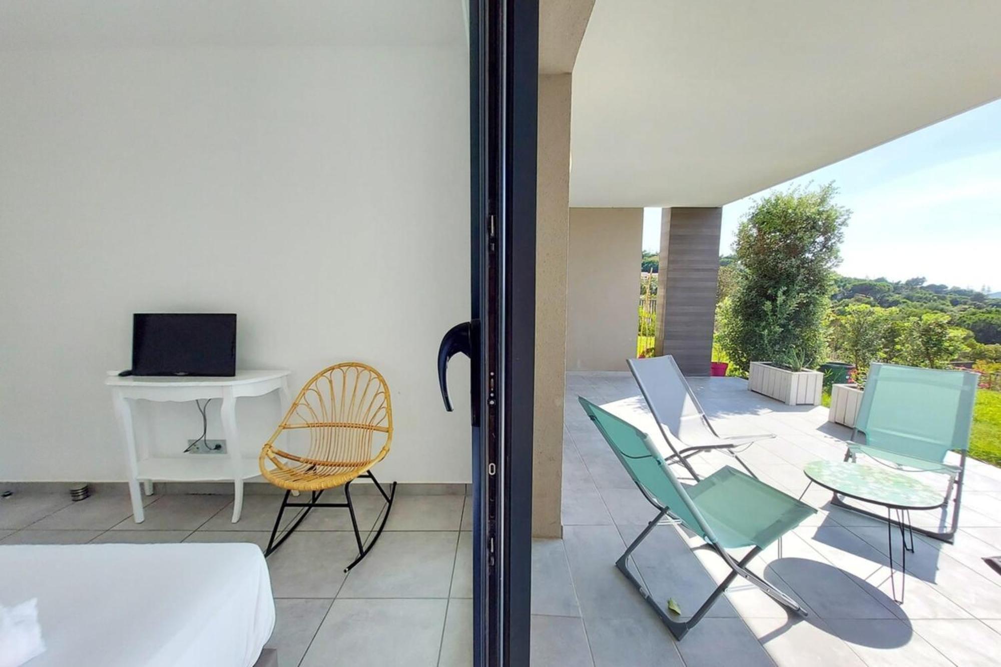 Kiara - Beach By Foot Terrace Isolella - By Tgb Pietrosella ภายนอก รูปภาพ